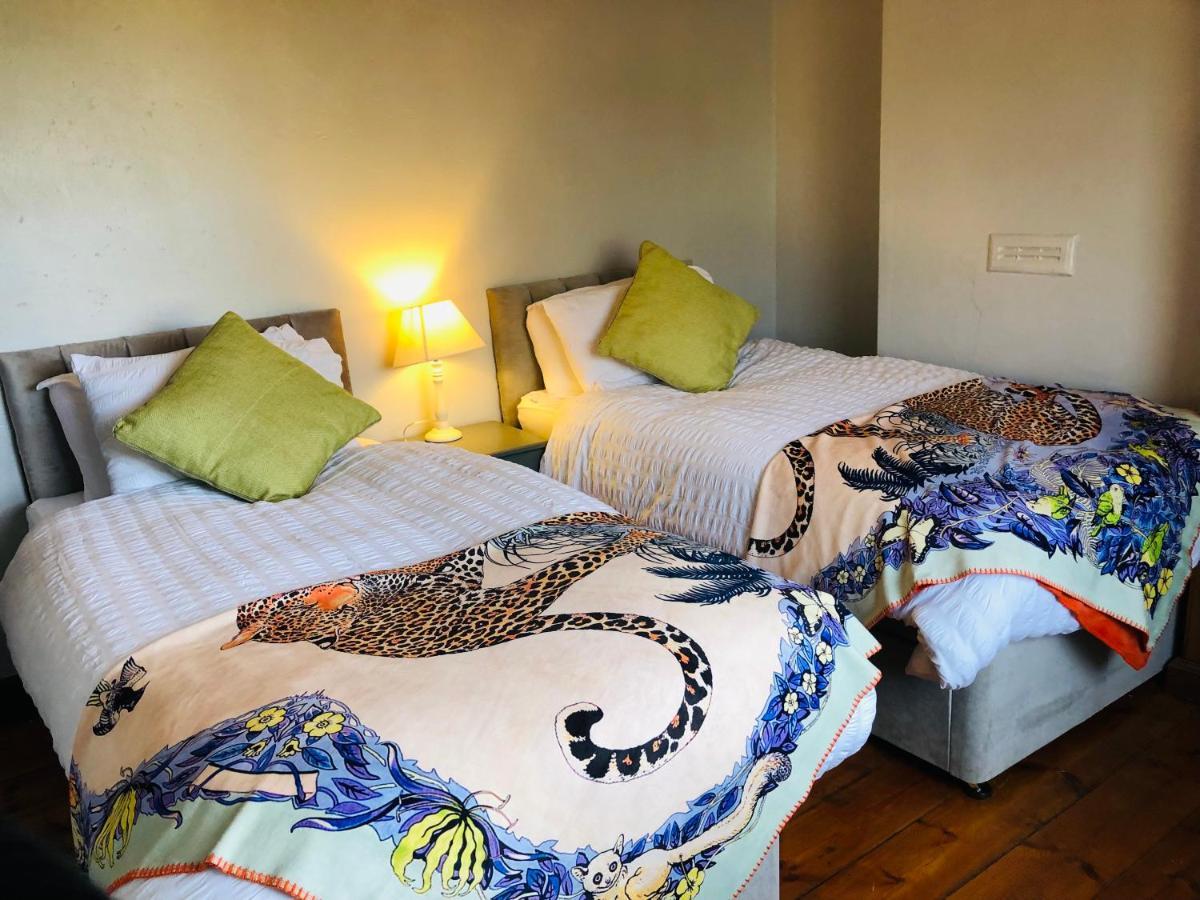 Universal Harmony Retreats Glastonbury Apartment ภายนอก รูปภาพ