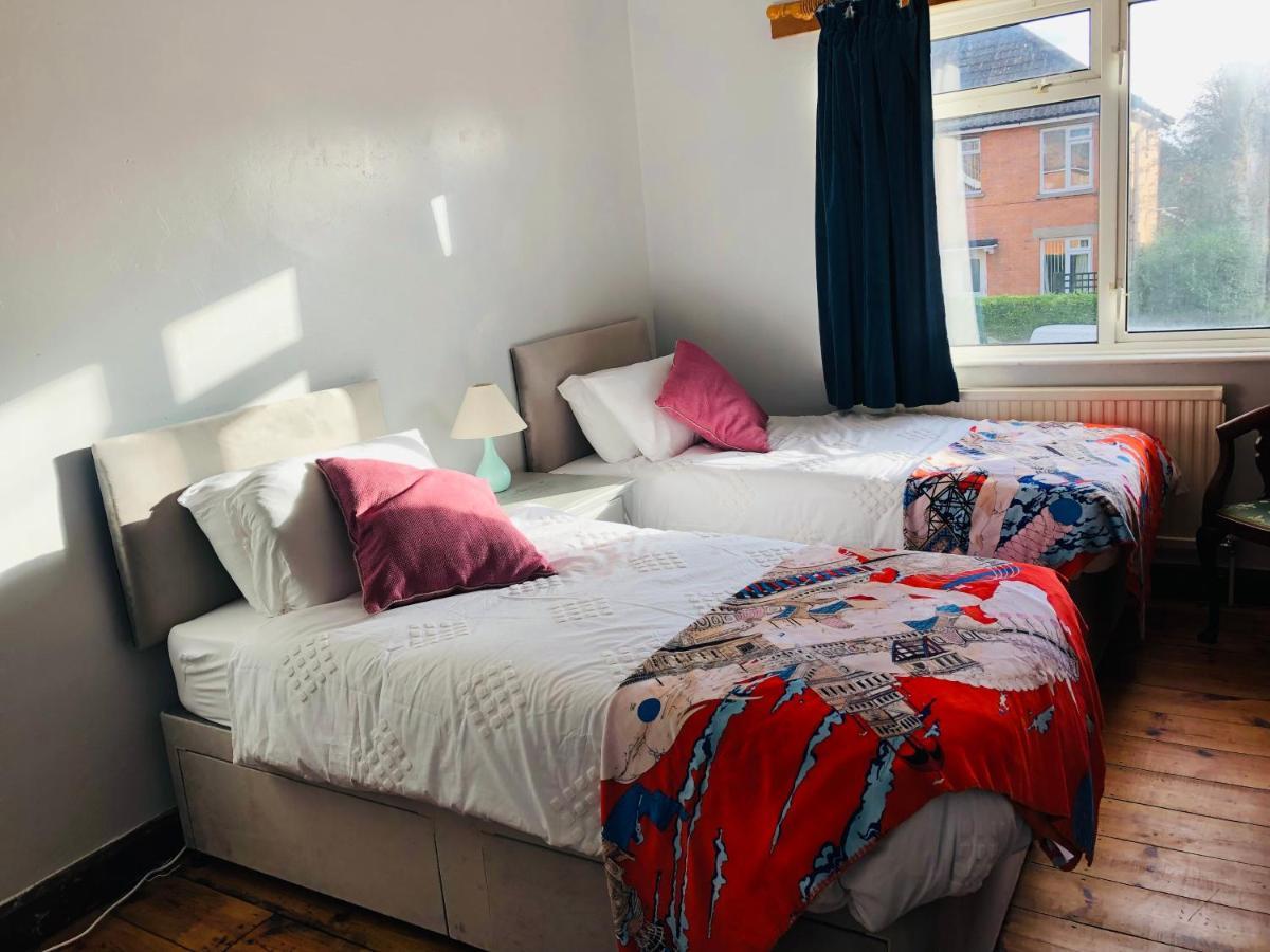 Universal Harmony Retreats Glastonbury Apartment ภายนอก รูปภาพ