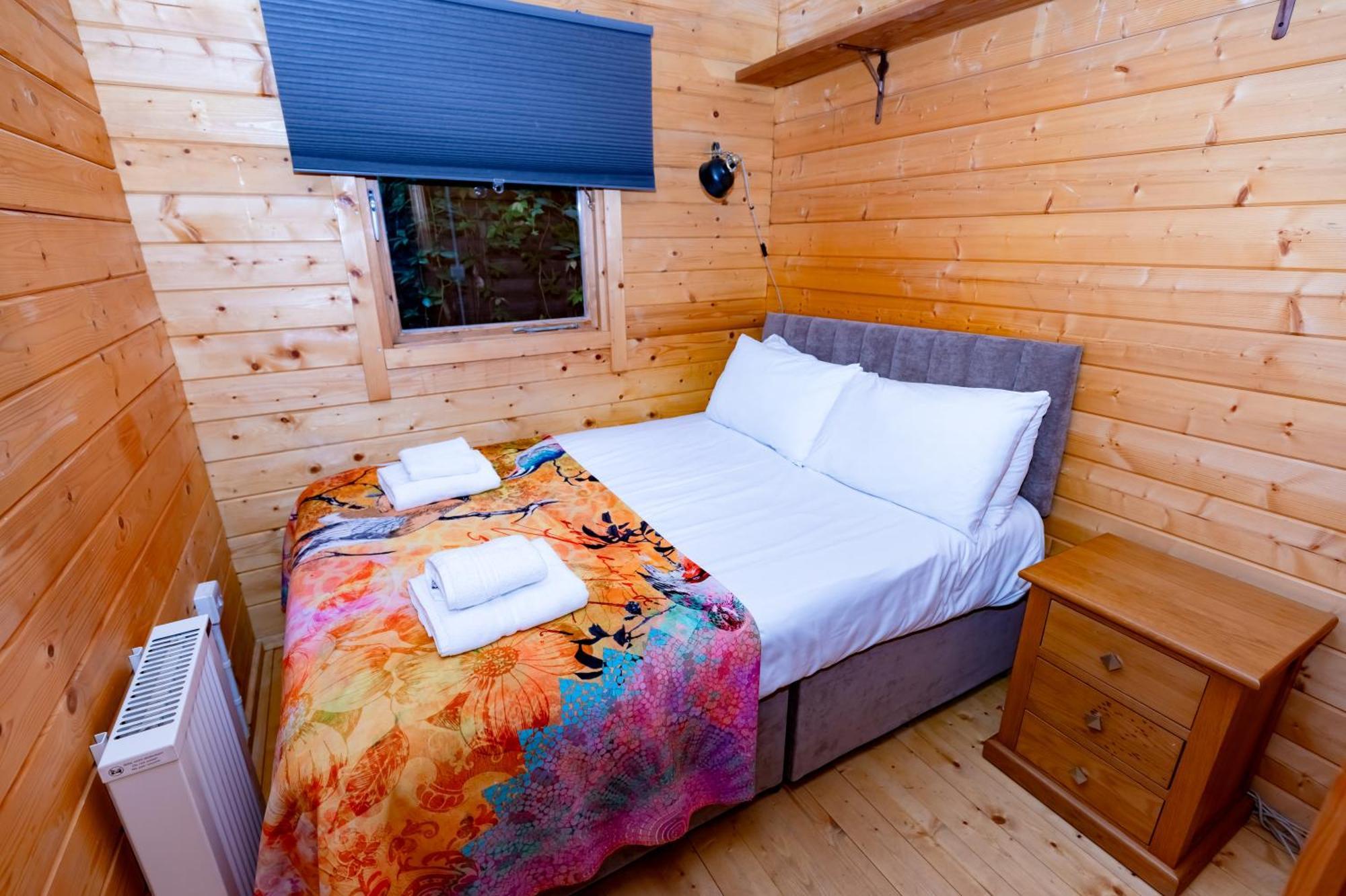 Universal Harmony Retreats Glastonbury Apartment ภายนอก รูปภาพ