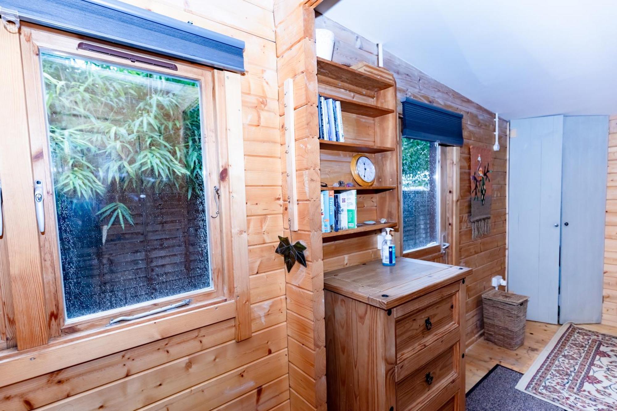 Universal Harmony Retreats Glastonbury Apartment ภายนอก รูปภาพ