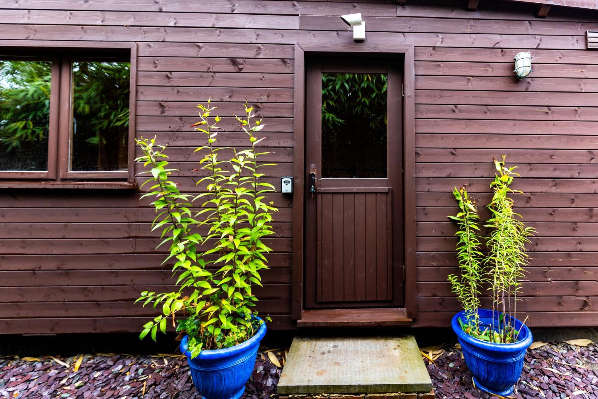 Universal Harmony Retreats Glastonbury Apartment ภายนอก รูปภาพ